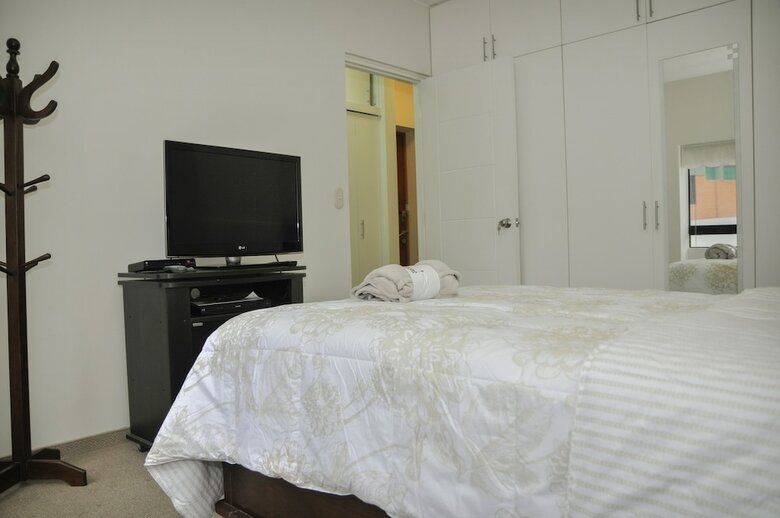 Lux Miraflores Apartments Tripoli