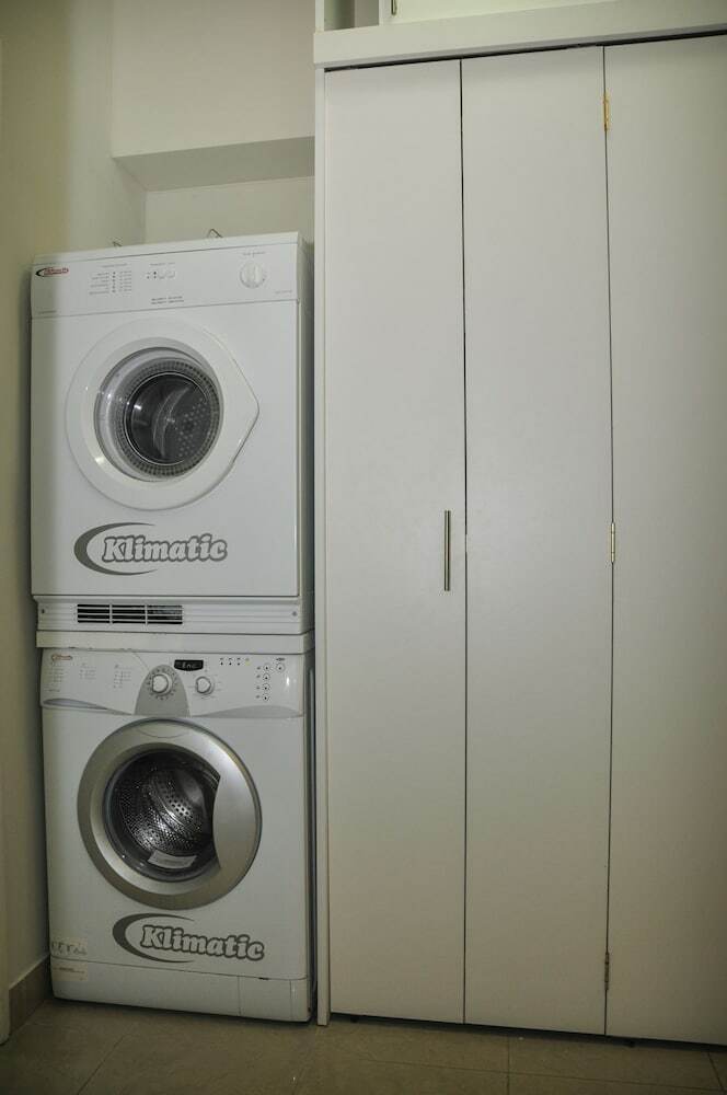 Lux Miraflores Apartments Tripoli