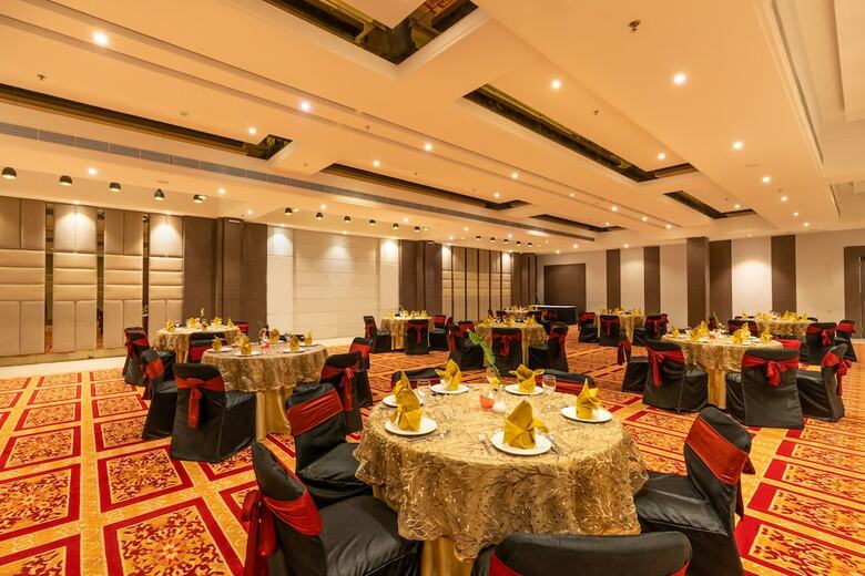 Hotel Ramada By Wyndham Kasauli