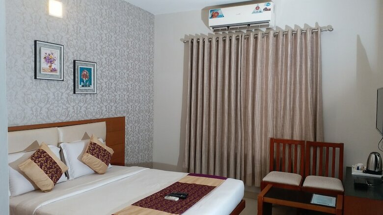 Hotel Zaith Residency Near Us Consulate & Apollo Hospitals