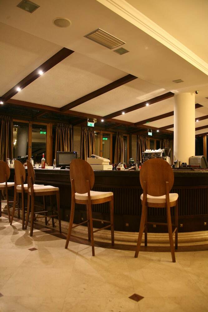 Veltsi Hotel