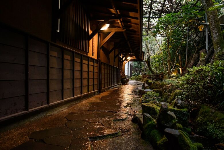 Yunohira Onsen Ryokan Kamiyanagiya