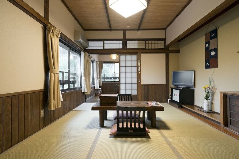 Yunohira Onsen Ryokan Kamiyanagiya
