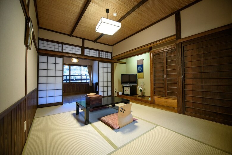 Yunohira Onsen Ryokan Kamiyanagiya