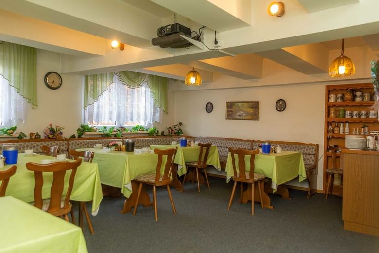 Hostal Pension Zum Schwanenteich