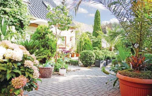 Apartamento Holiday Home Forststr. S