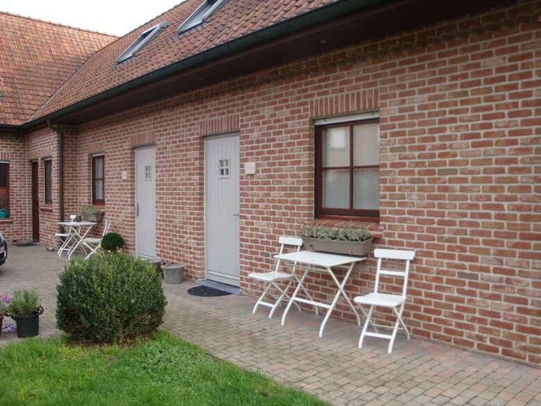 B&B Laurus
