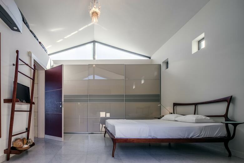 Minimal Blue Villa