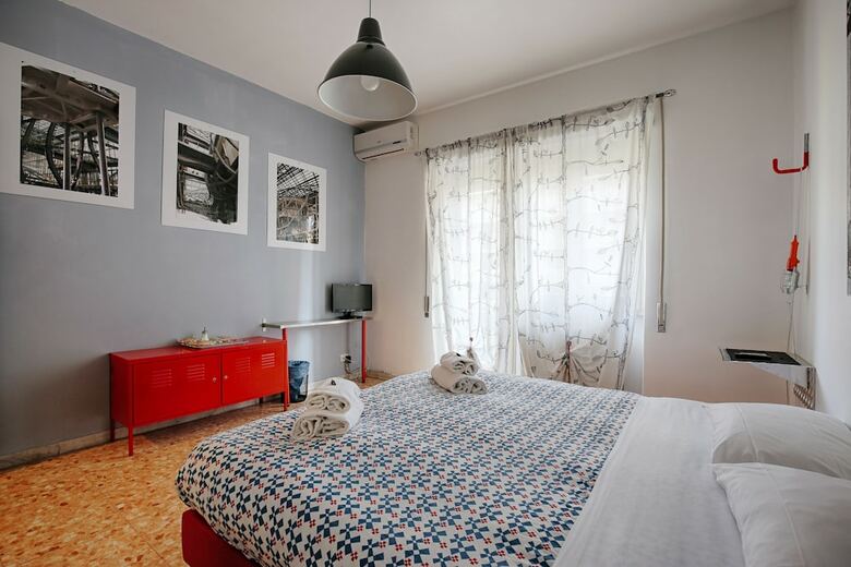 Bed & Breakfast Art&industry