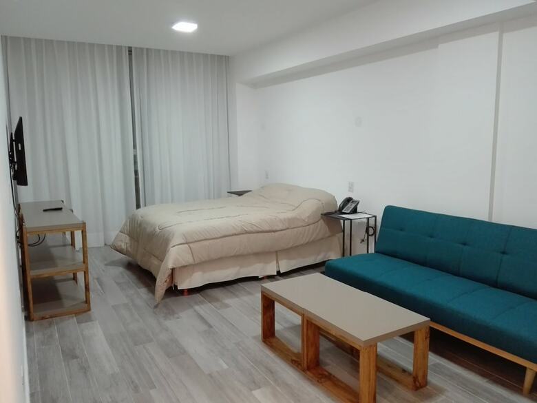 Apartamentos Paraguay 716
