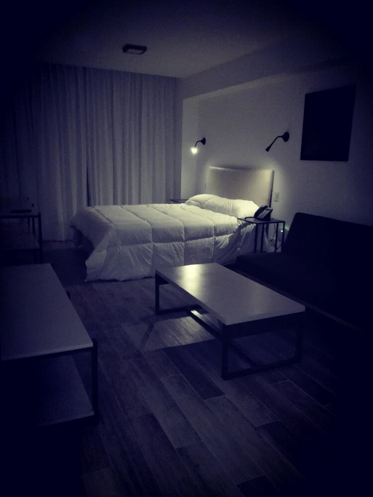 Apartamentos Paraguay 716
