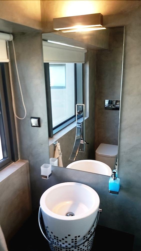 Athina Art Apartments