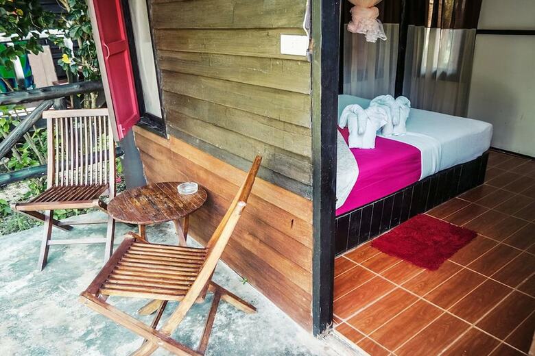 Hostal Leaf House Bungalow - Hostel