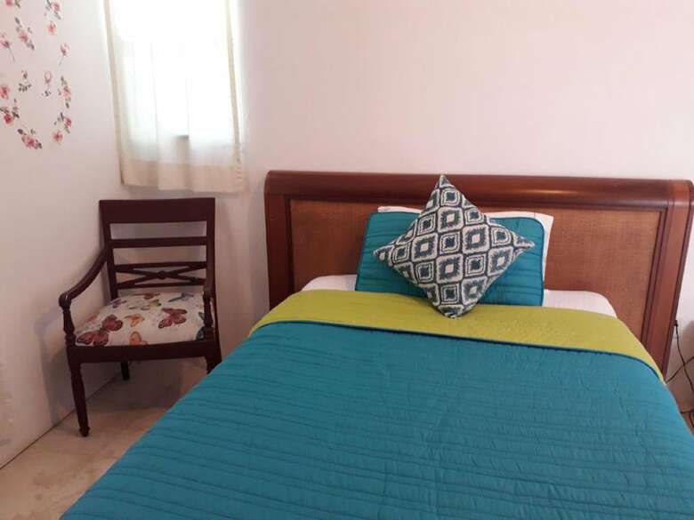 Villa Airport B&B