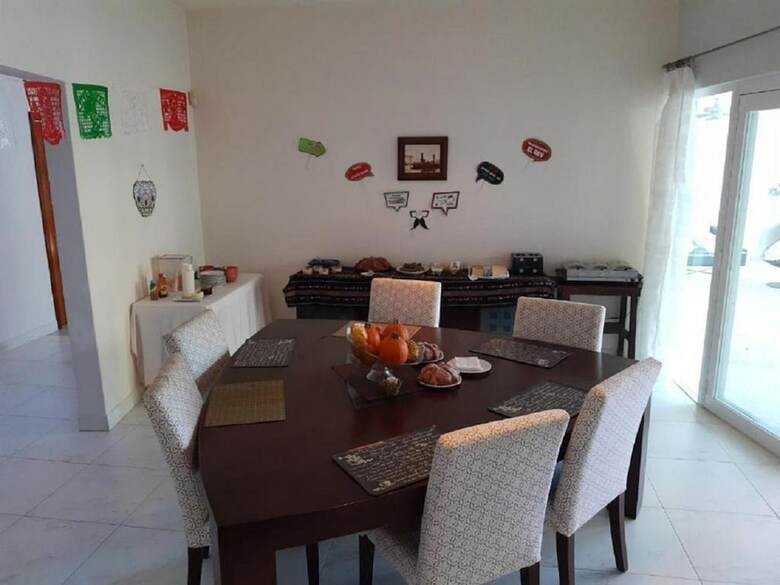 Villa Airport B&B
