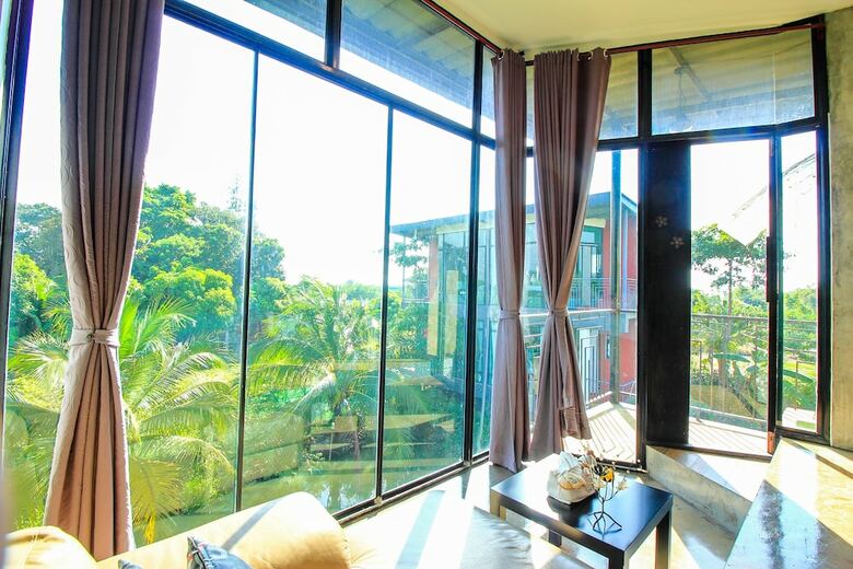 Hotel Plern Salaya Resort