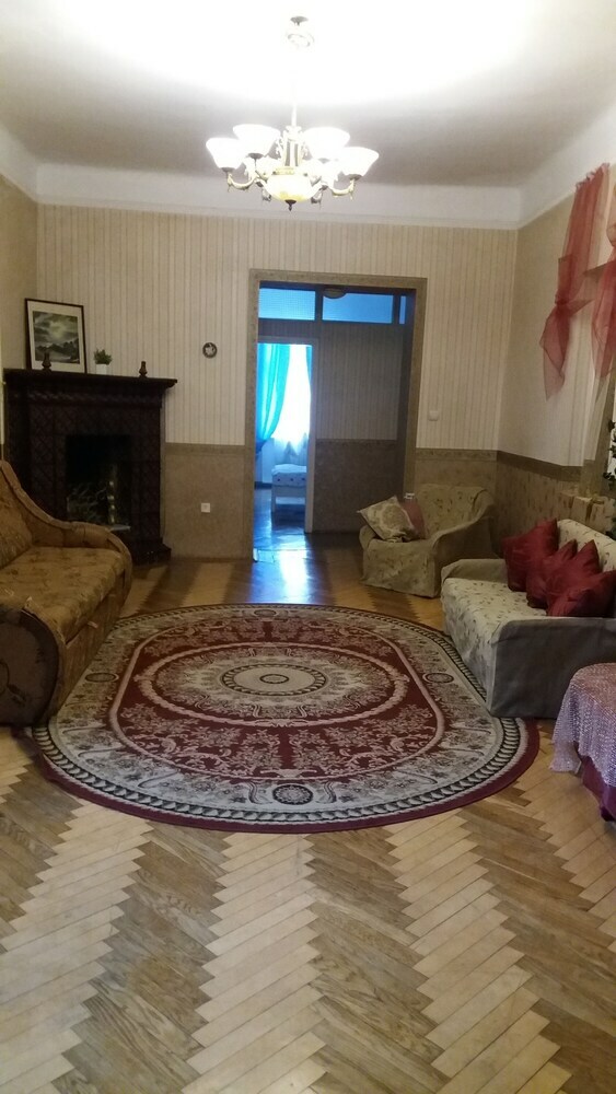 Ratusha Apartment