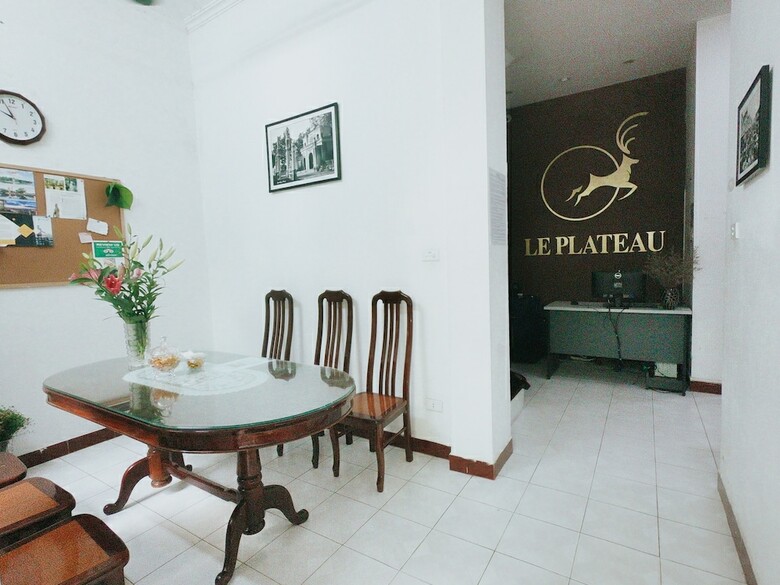 Hostal Le Plateau Hostel