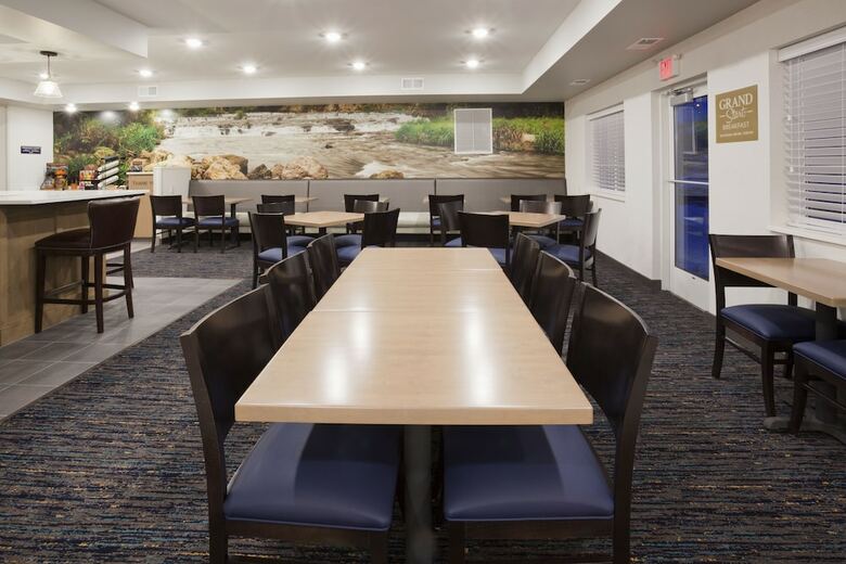 Hotel Grandstay Cannon Falls