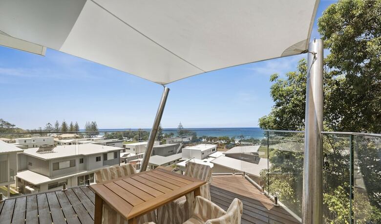 Beachy Coastal Retreat