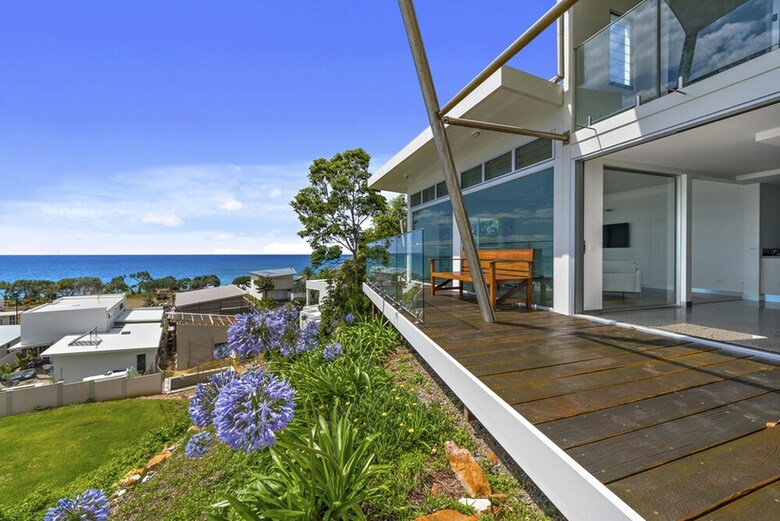 Beachy Coastal Retreat