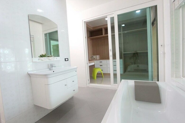 Hotel Dwell At Chalong Hill