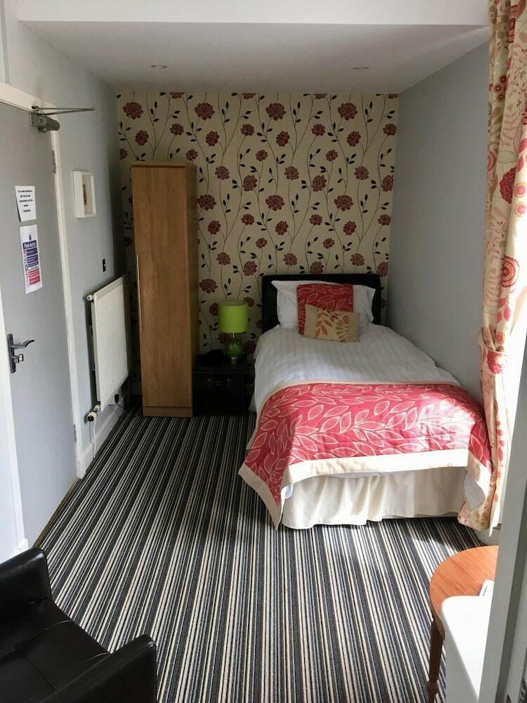 County Hotel Selkirk