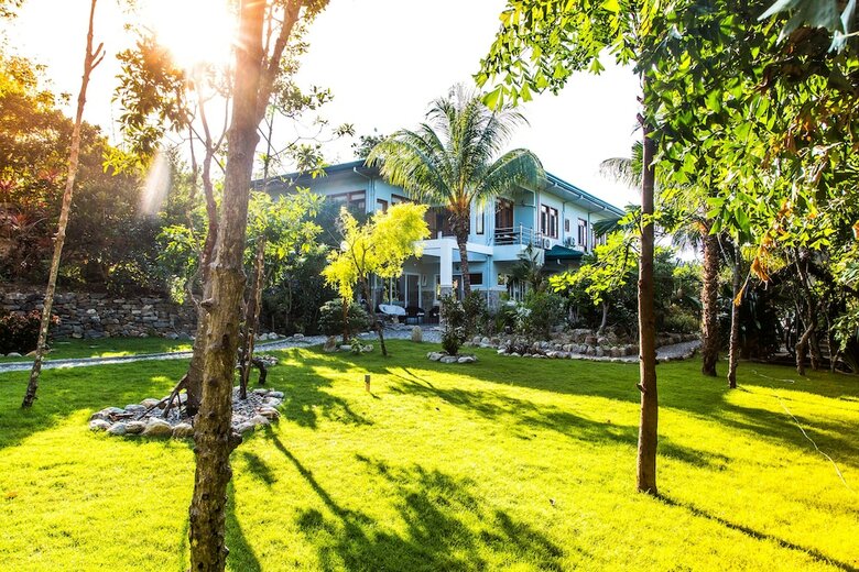Hotel Edgewater Dive & Spa Resort