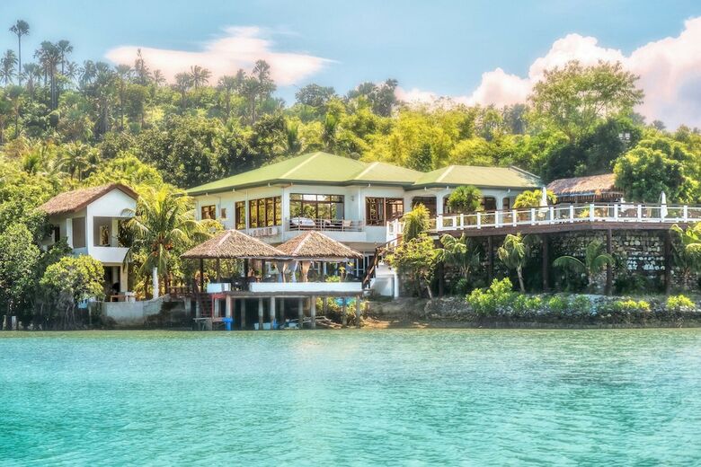 Hotel Edgewater Dive & Spa Resort