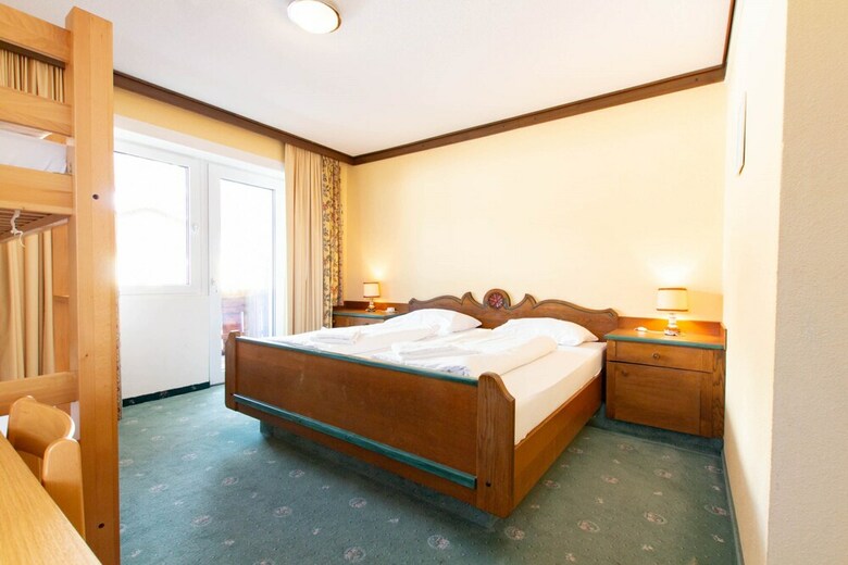 Hostal Jugendhaus Edelwei�