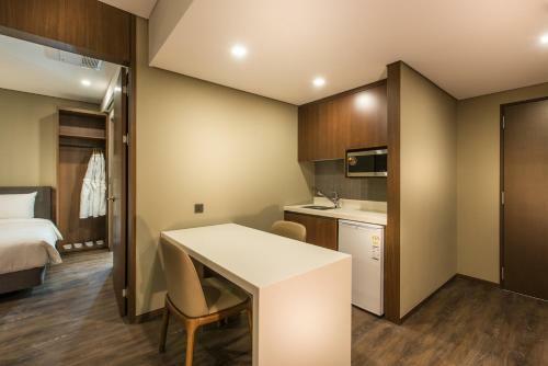 Ena Suite Hotel Namdaemun