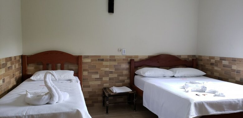 Hotel Maraj�