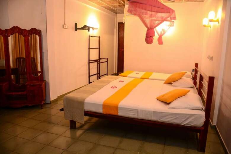 Hotel Shanthi Beach Resort