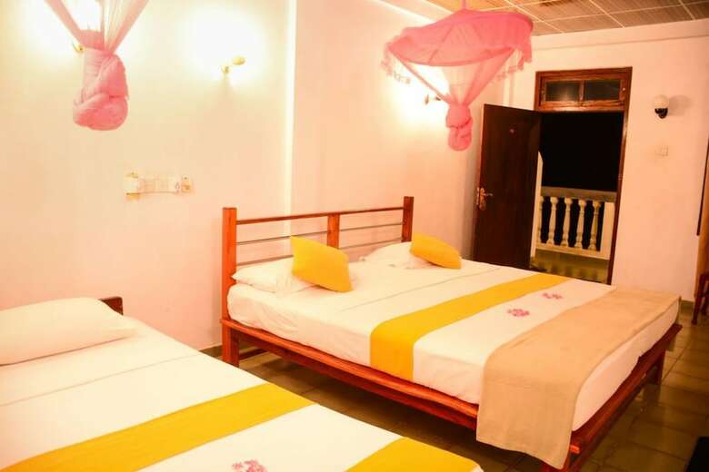 Hotel Shanthi Beach Resort