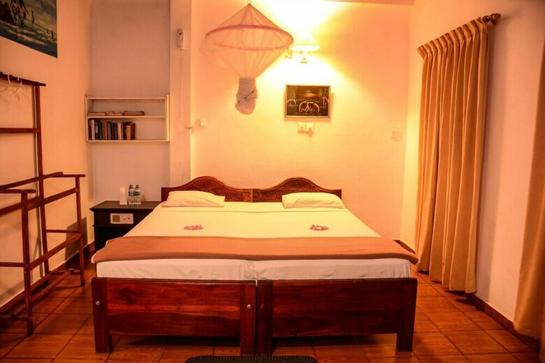 Hotel Shanthi Beach Resort