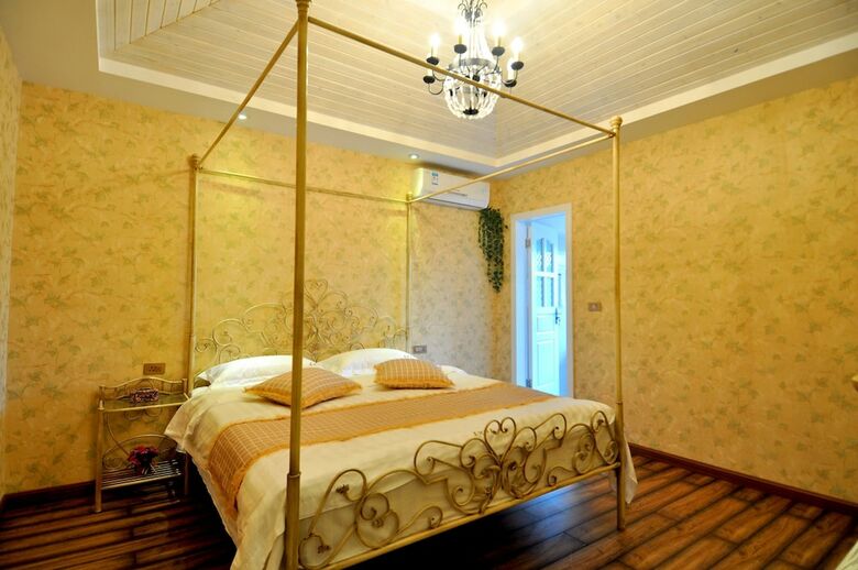 Posada Wuzhen Chenhui Impression Theme Inn