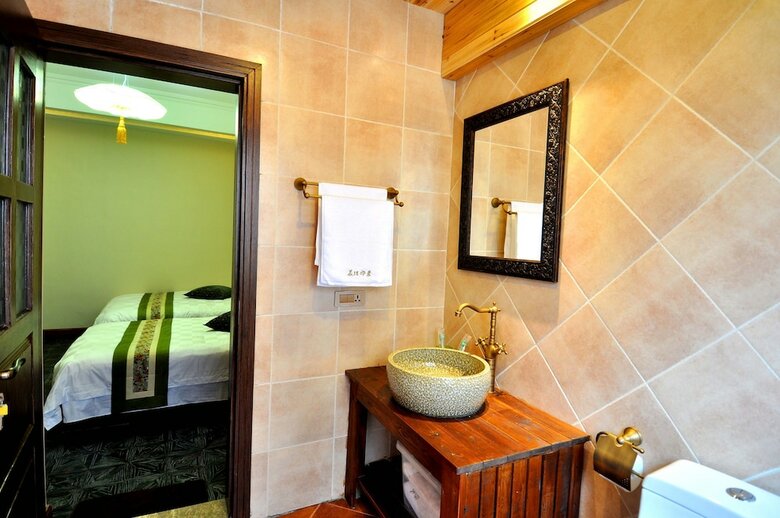 Posada Wuzhen Chenhui Impression Theme Inn