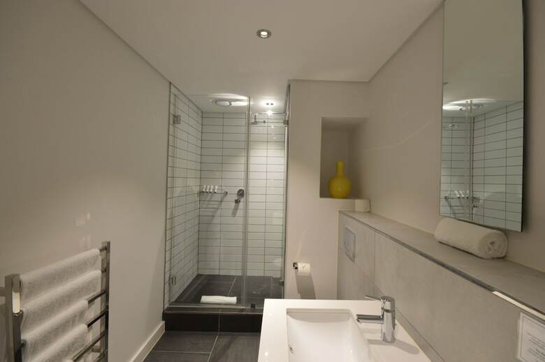 Century City Luxury Apartments