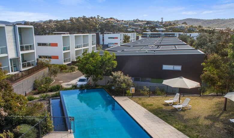 'coast Villa 46' Fishpen