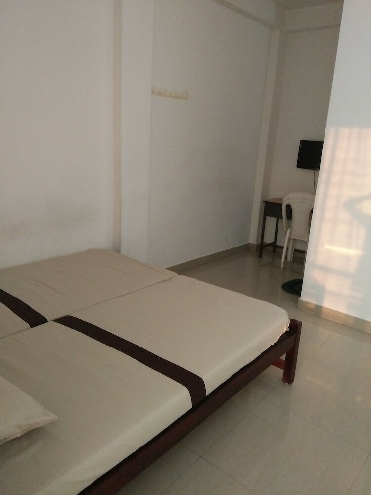 Hotel Kay Kay Residency