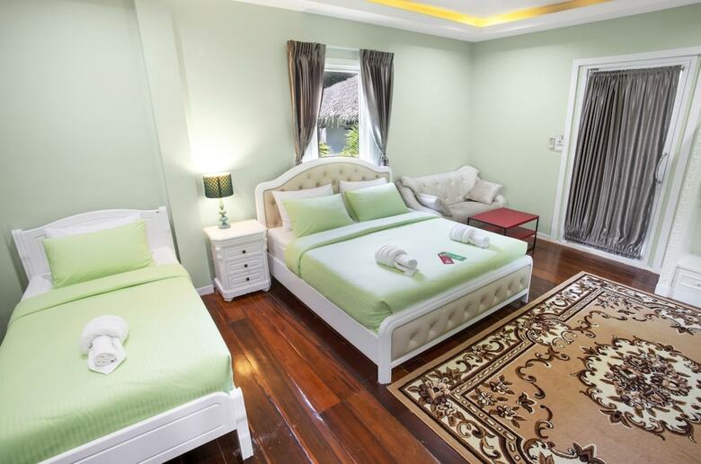 Hotel Aquna Hua Hin Resort