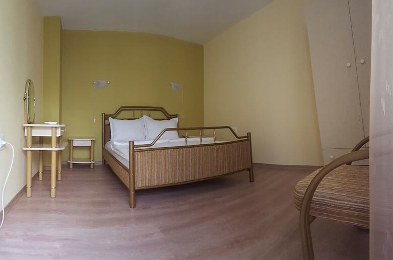 Hotel Jeweller
