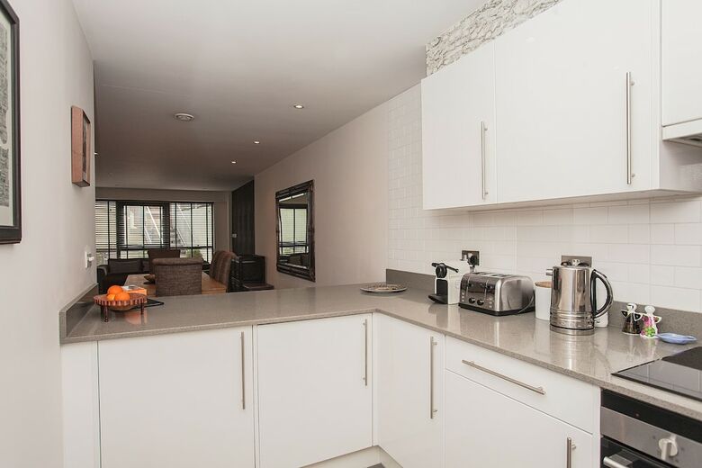 Apartamentos Beautiful Duplex Flat, Sleeps 6, Close To Tube