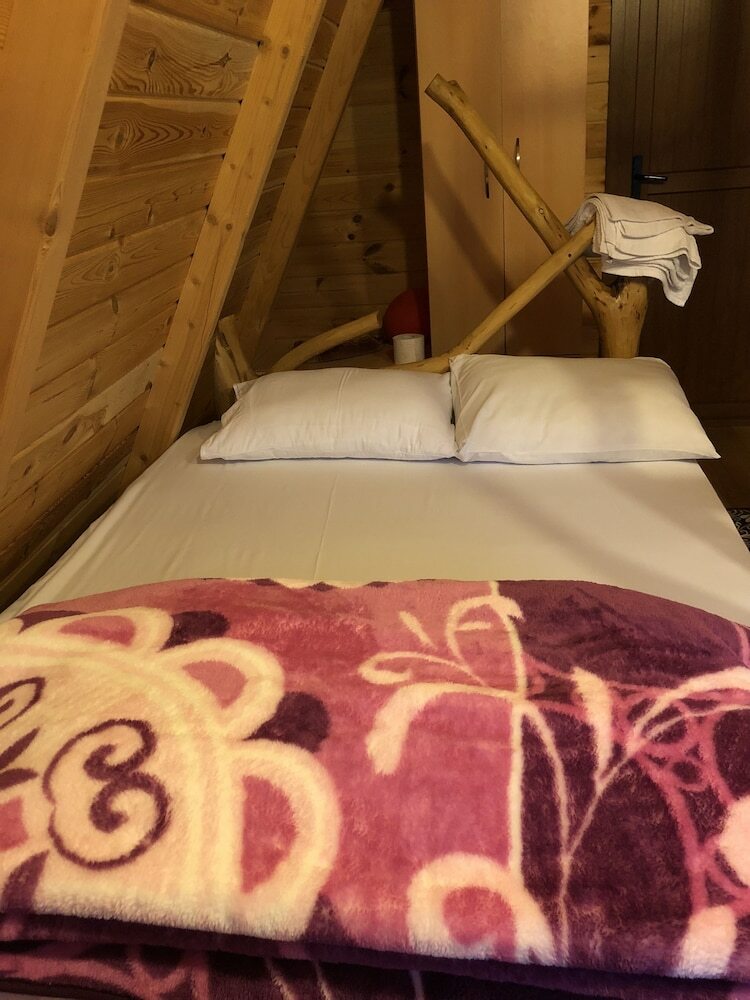 Hotel Tabiat Bungalows