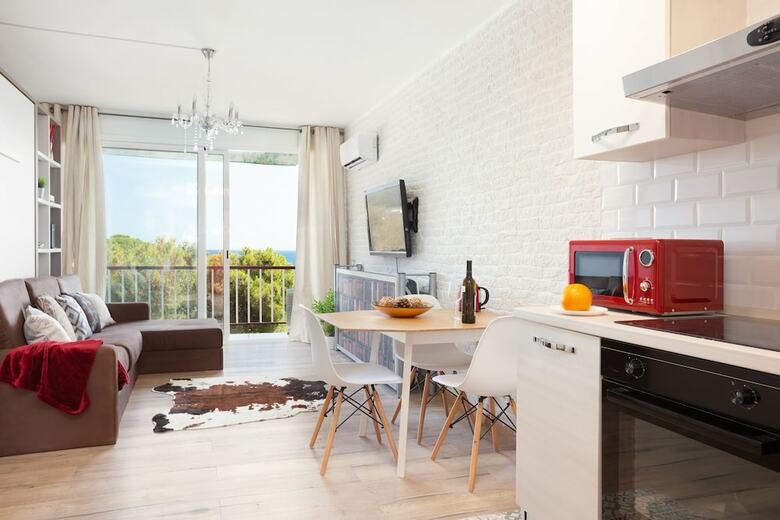 Apartamentos Sant Pol Beach