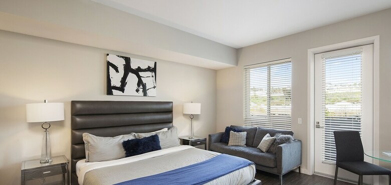 Little Italy Apartments By Barsala