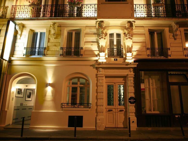 Hotel De Nemours