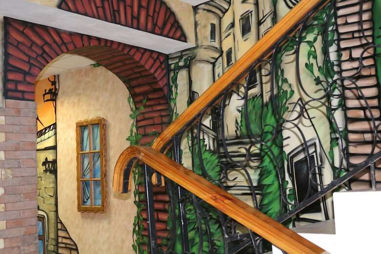 Hostal Gostiny Dvor Hotel - Hostel