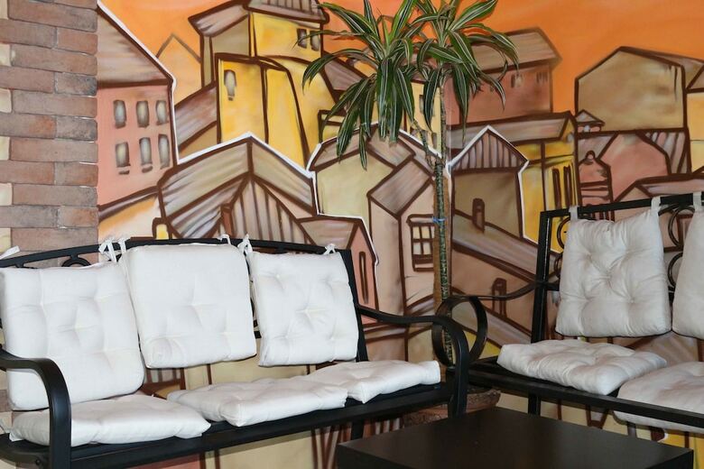 Hostal Gostiny Dvor Hotel - Hostel