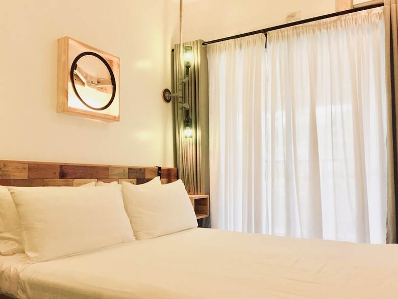 Containers By Eco Hotel Tagaytay